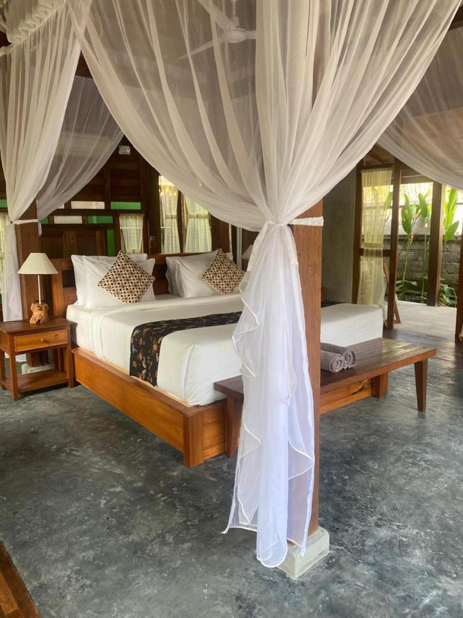 Sarini Villas Blahbatu Bagian luar foto