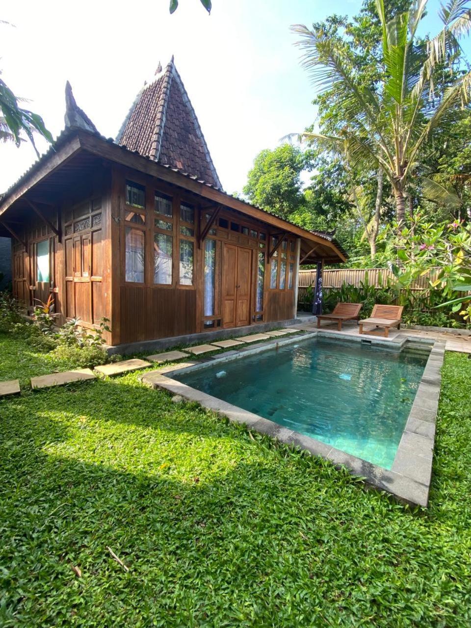 Sarini Villas Blahbatu Bagian luar foto